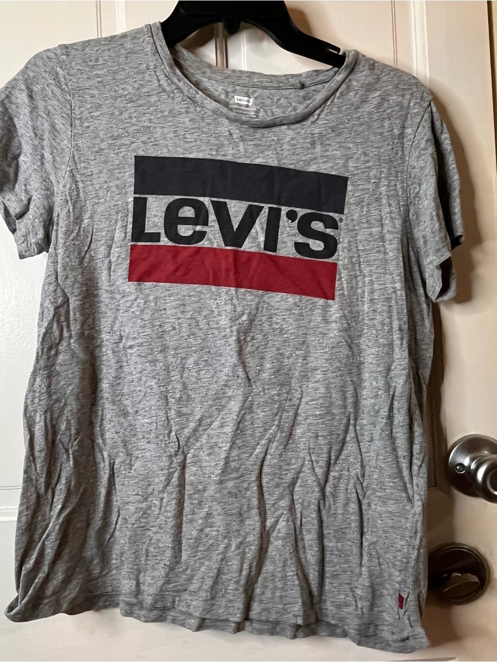 Levi's Gray Heather Short Sleeve T-Shirt with Black and Red Logo